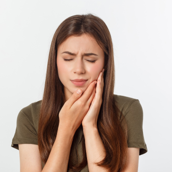 Hypersensibilité dentaire : causes, traitements et conseils pour soulager la douleur